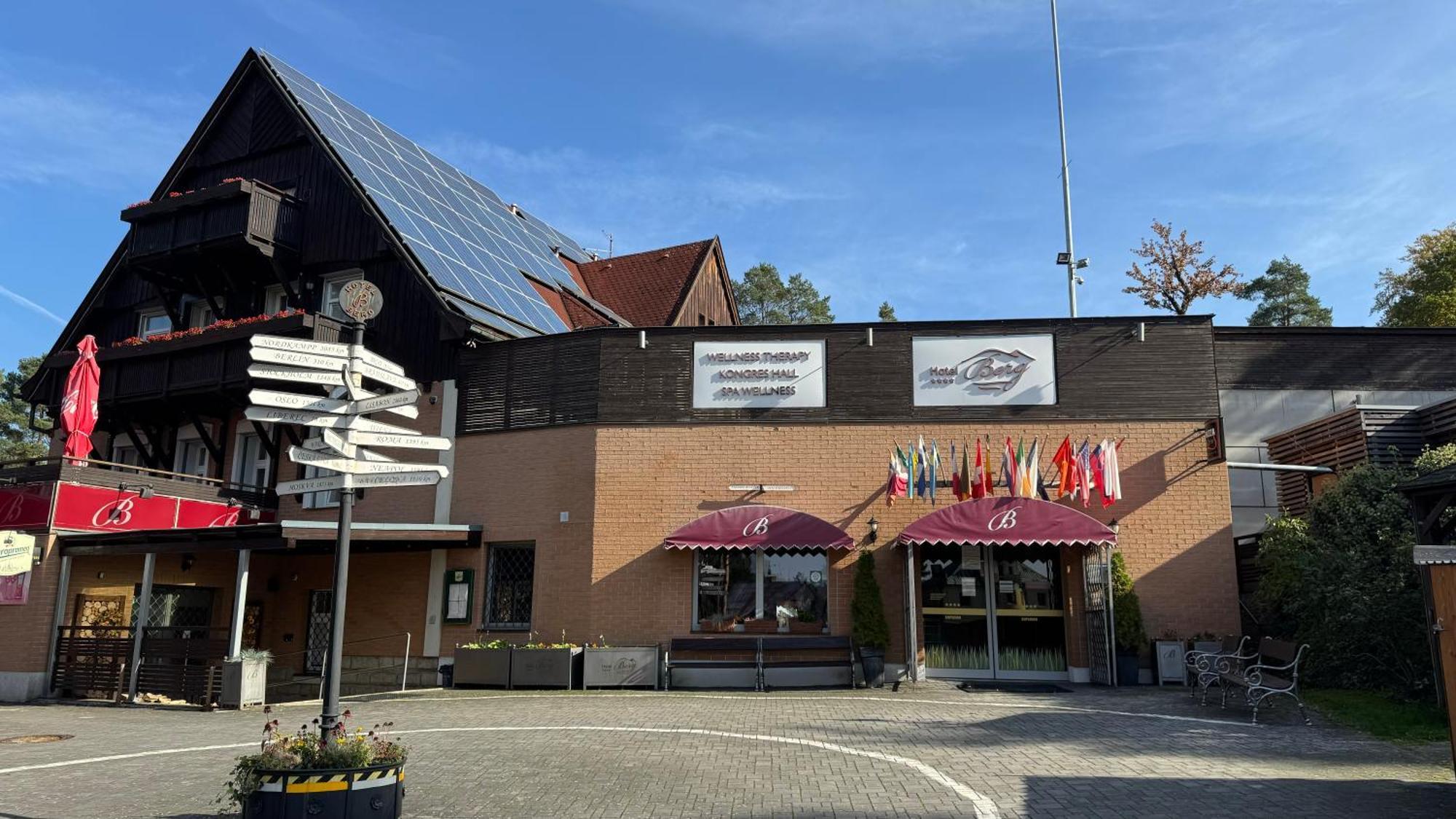 Hotel Berg Stare Splavy Exterior photo