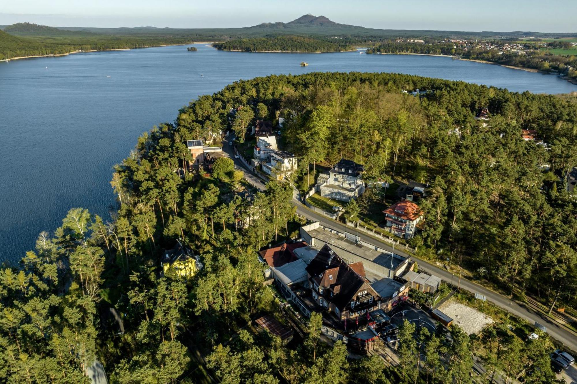 Hotel Berg Stare Splavy Exterior photo